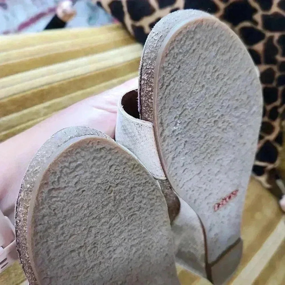 Taos Carousel 2 Wedge Sandals Metallic Gold Snake Print sz 10-10.5 - Picture 15 of 16